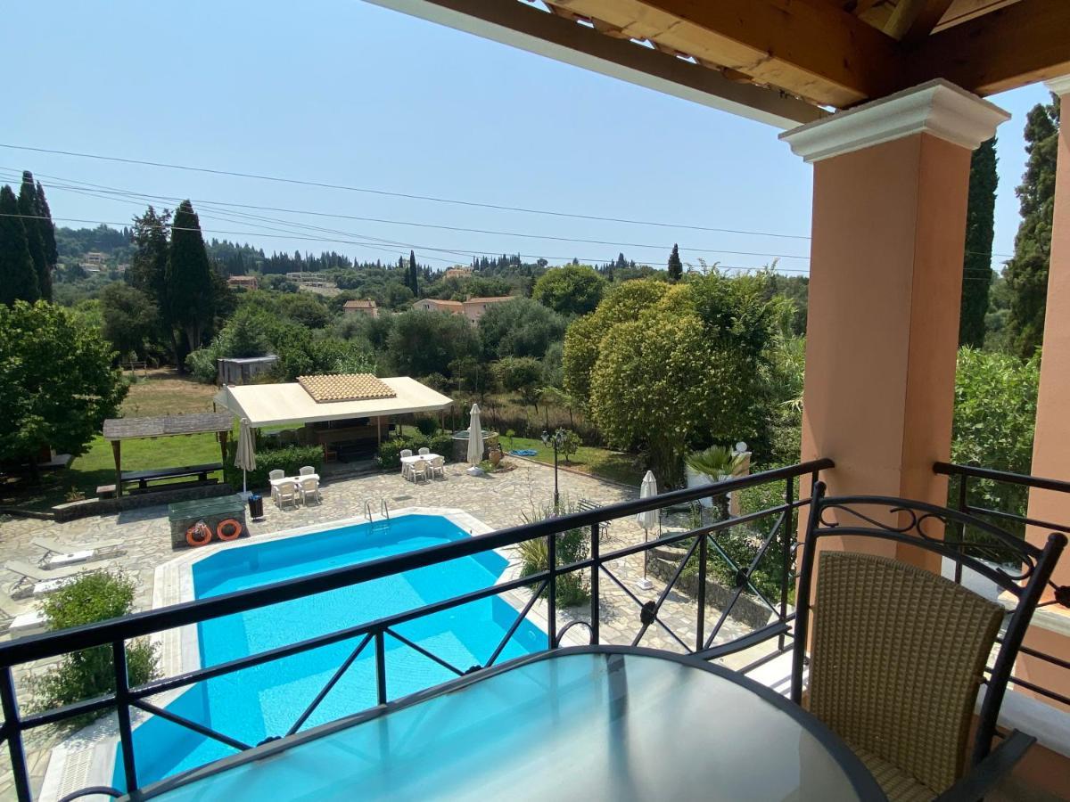 Rosalia & With Pool By Hotelius Aparthotel *