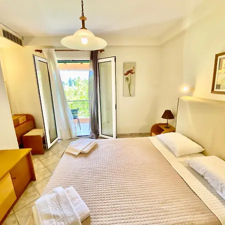 Villa Rosalia Apartments & Studios With Pool By Hotelius Corfu  Esterno foto