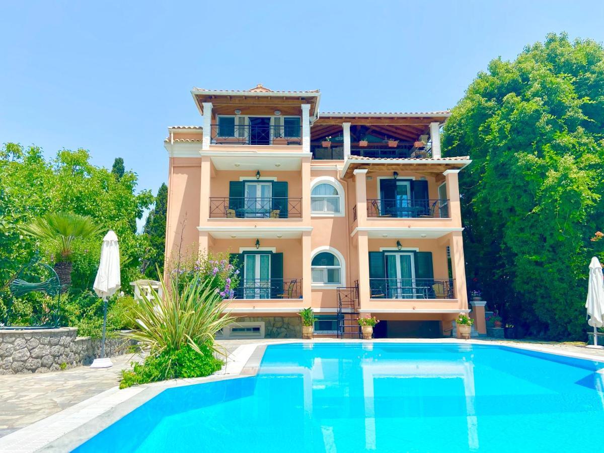 Rosalia & With Pool By Hotelius * Corfu (city)